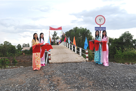 Sau Au Bridge opening ceremony