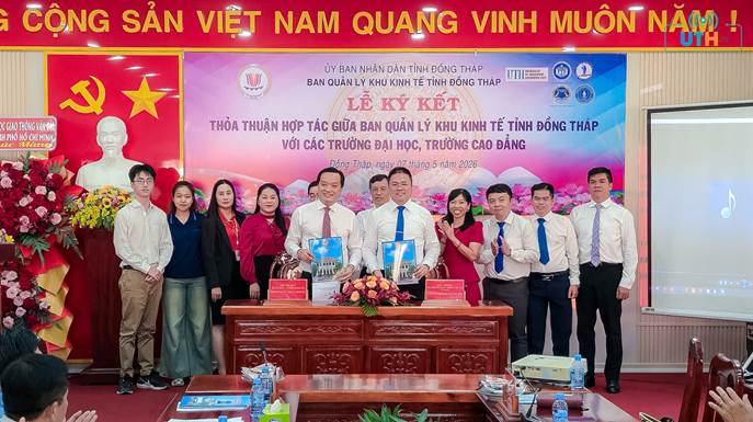cty Long Giang tham gia le ky ket 7 5 1 1